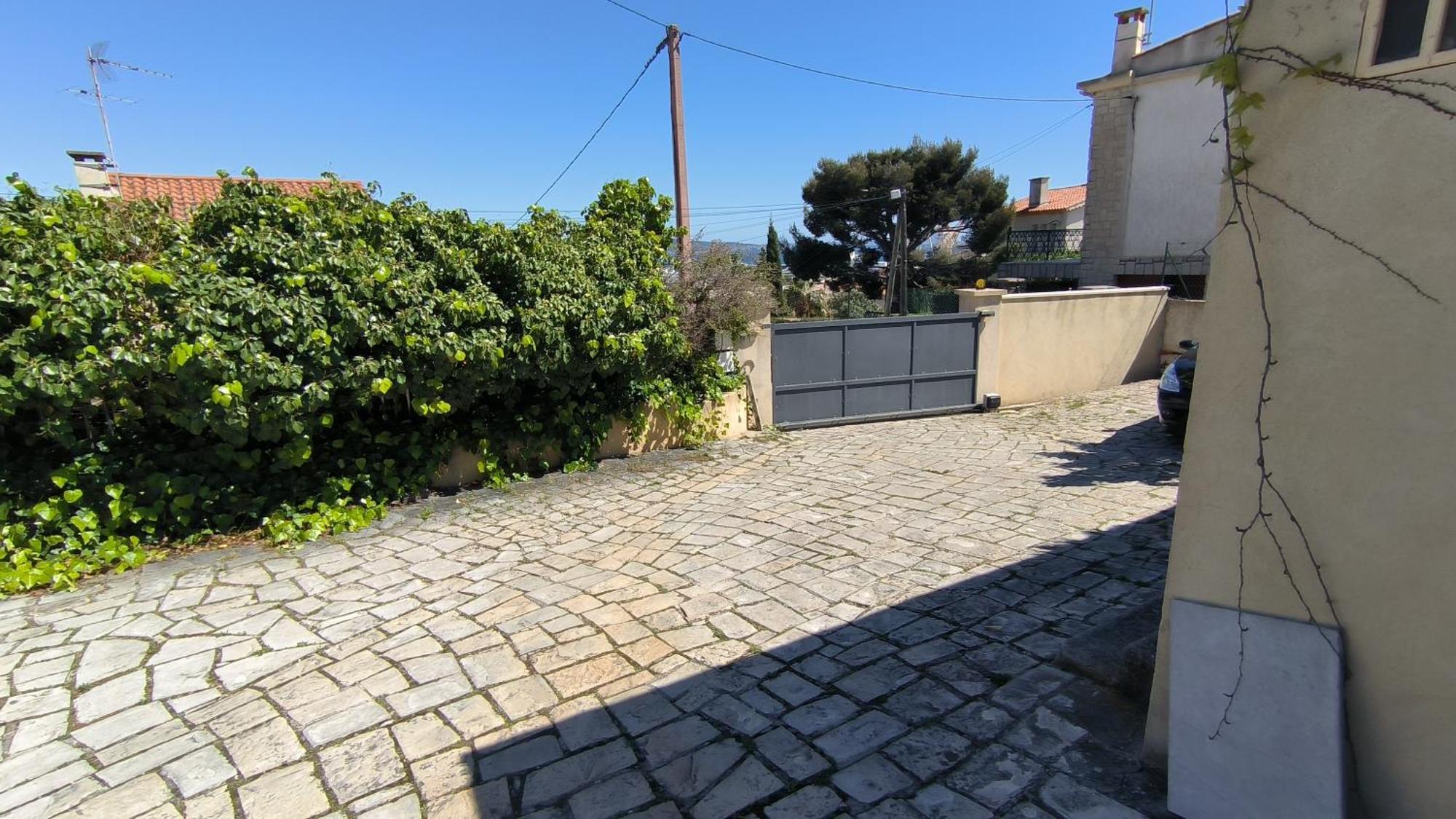 T2- Martine La Ciotat